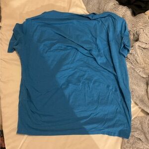 Lululemon workout top